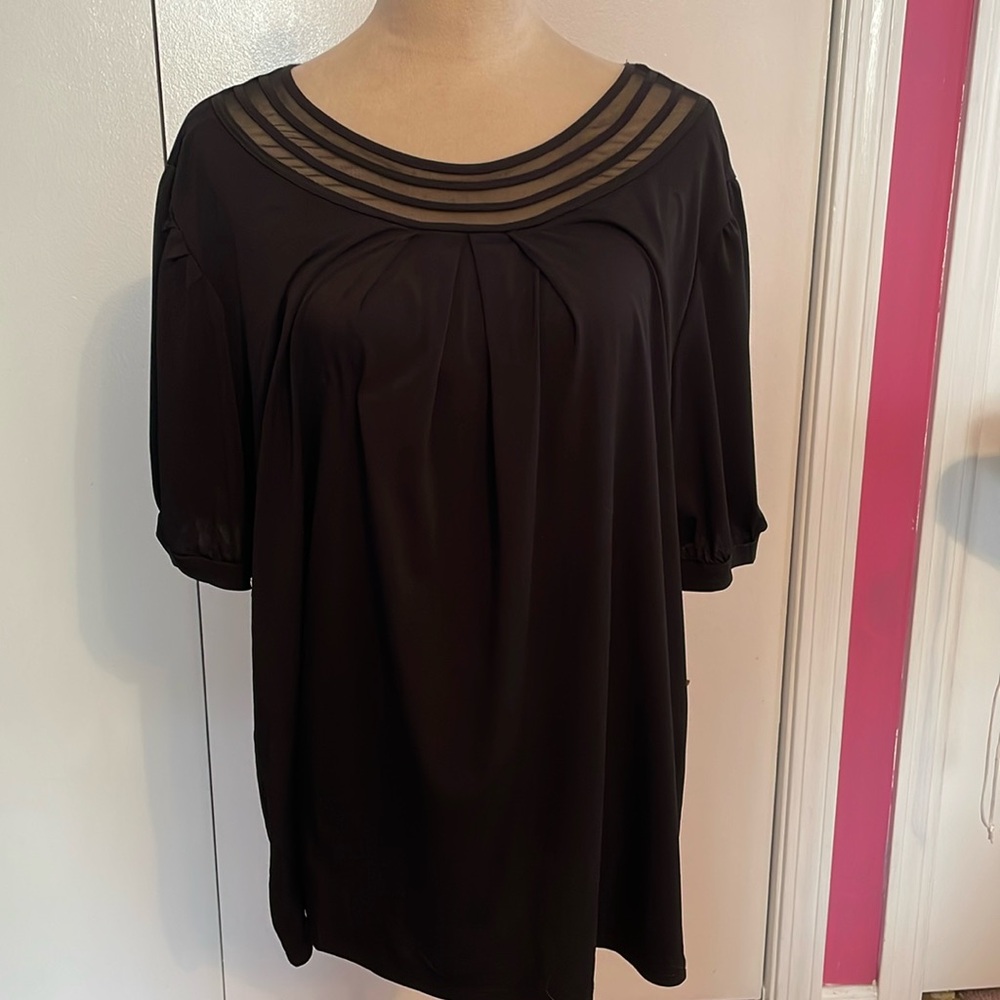 Simple black blouse.